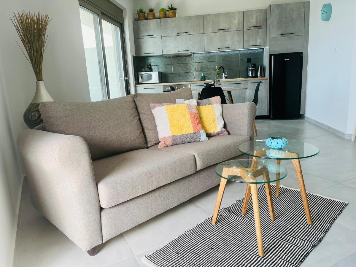 Zonapartments A Sea View-city Center Appartement