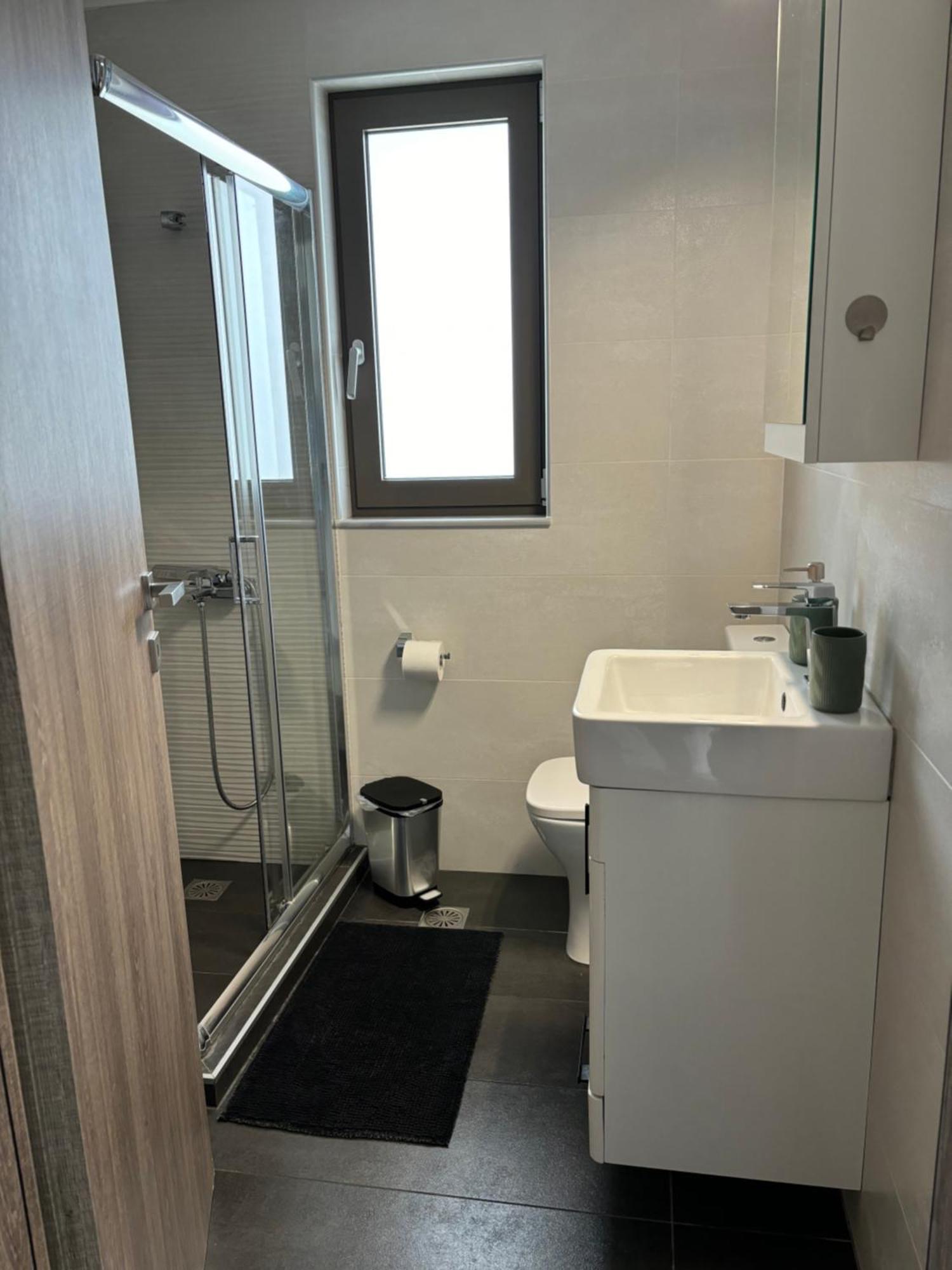 Zonapartments A Sea View-city Center Lejlighed *