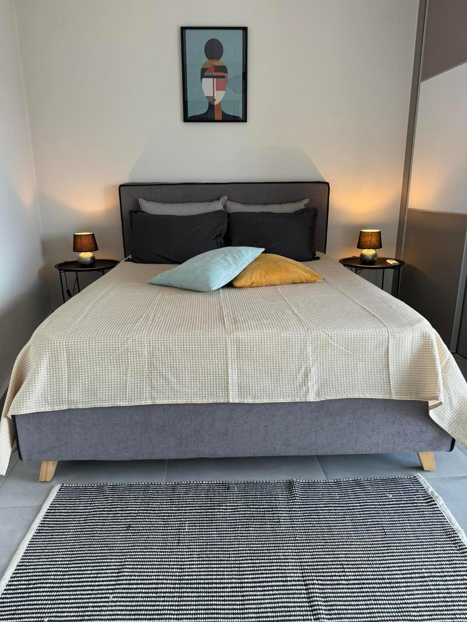 Lejlighed Zonapartments A Sea View-city Center *